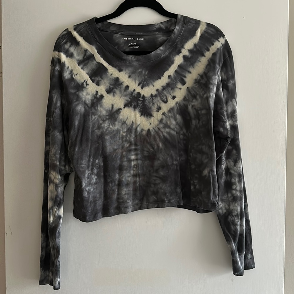 AE cropped t-shirt. Size S